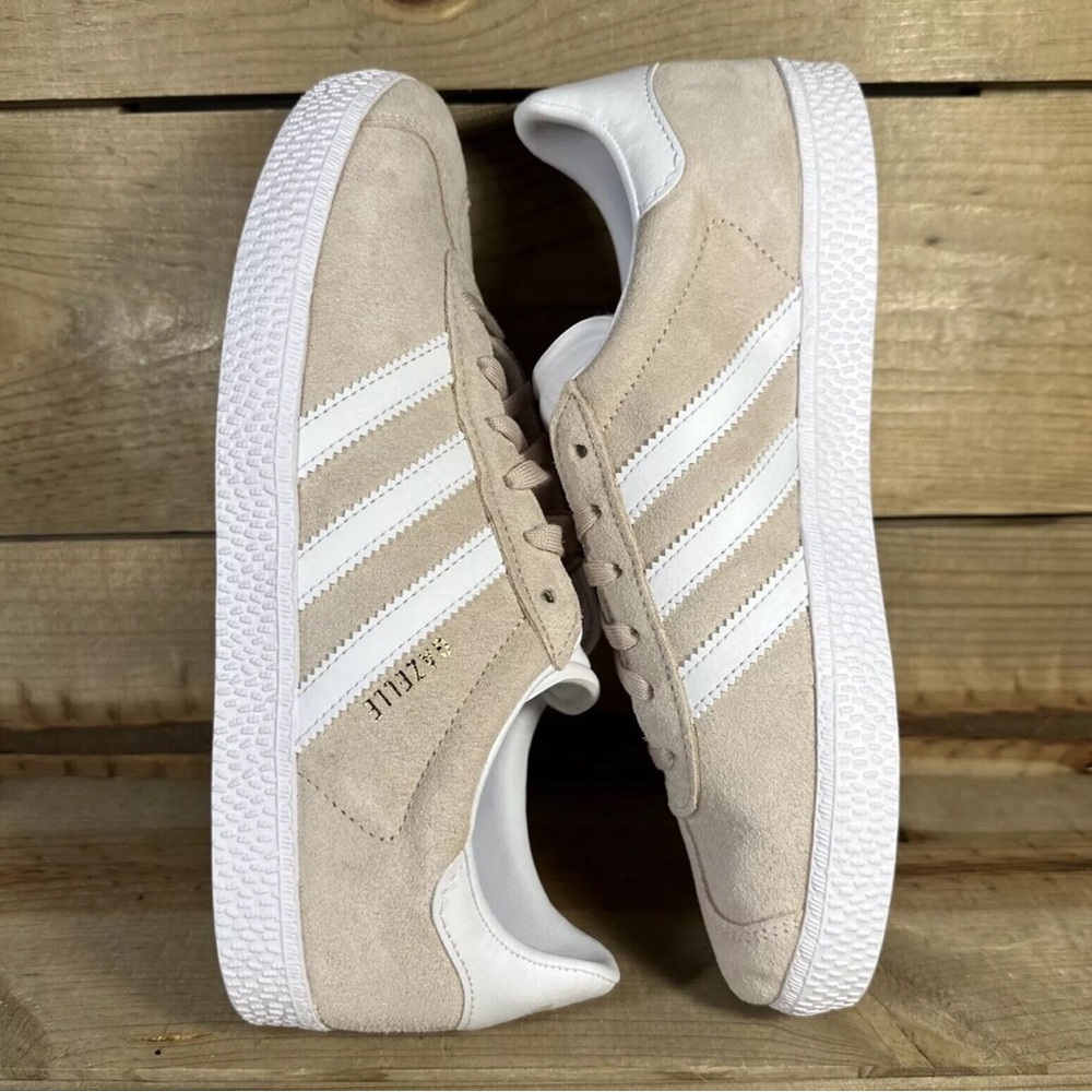 NEW Multiple Sizes - Adidas Gazelle “Pink Tint” Low Top Lace Up Sneakers H01512